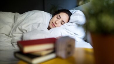 Maneira adequada de dormir pode acrescentar 5 anos de vida; entenda
